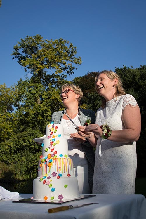 trouwen taartaansnijden trouwen taartaansnijden