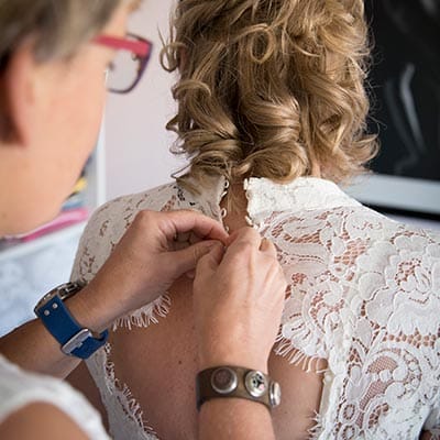 trouwfotograaf aankleden trouwfotograaf aankleden