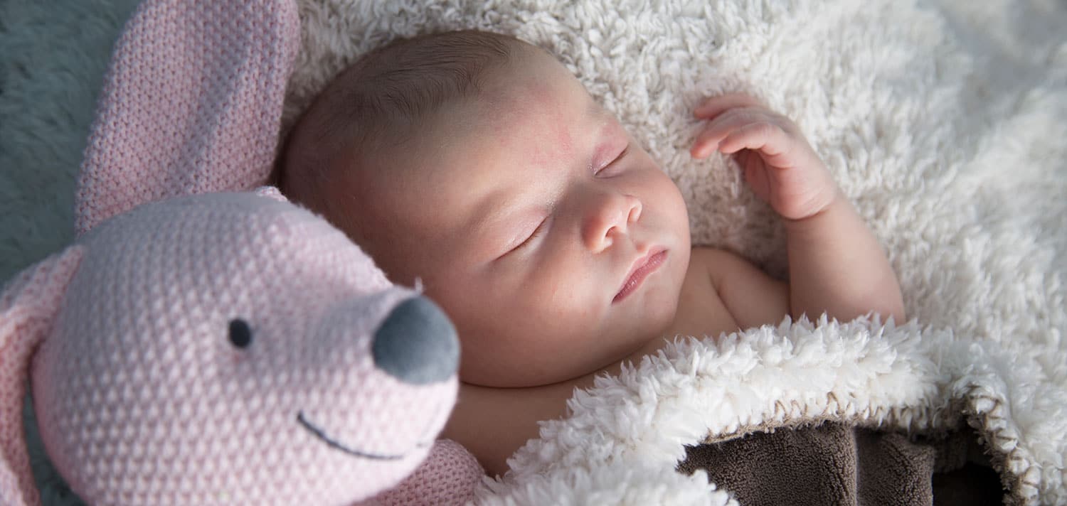newborn shoot knuffel Heumen newborn shoot knuffel Heumen