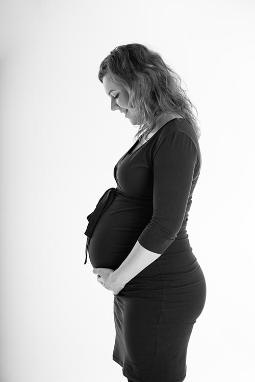 zwangerschaps fotoshoot in de studio zwangerschaps fotoshoot in de studio