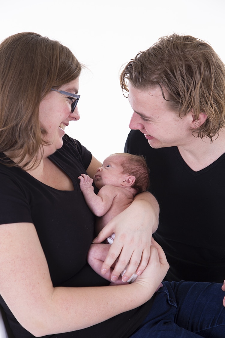 Newborn photoshoot papa en mama